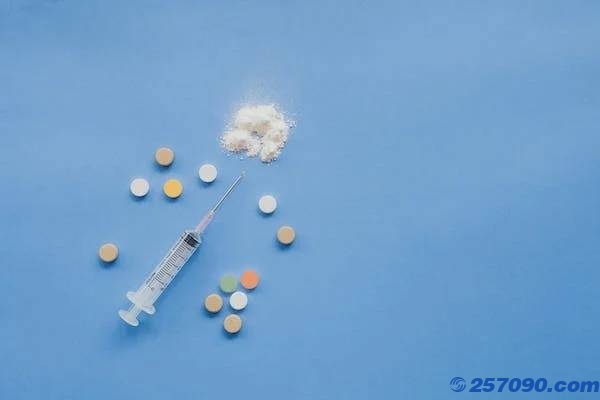 母子吞54个藏毒避孕套入境澳门被捕：黑市价值约合人民币479万元